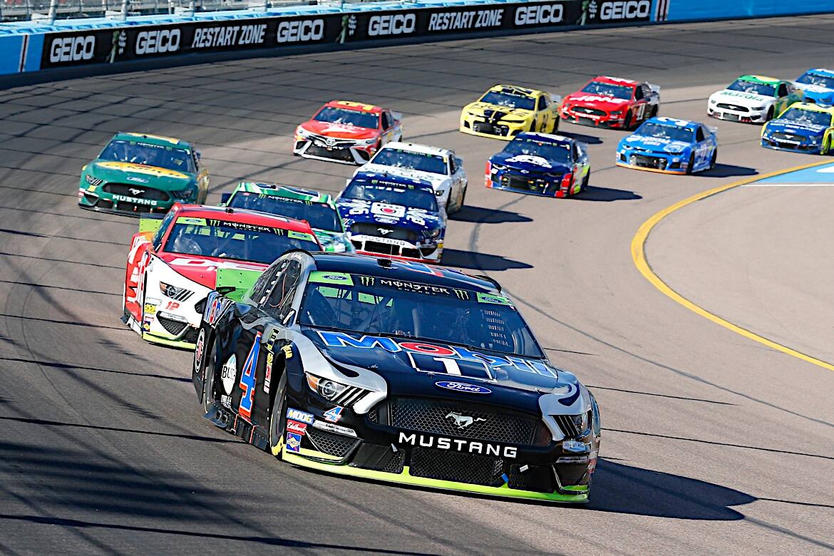 Sunday’s Ford EcoBoost 400 begins at 3 p.m. on NBC. Sunday’s Ford EcoBoost 400 begins at 3 p.m. on NBC.